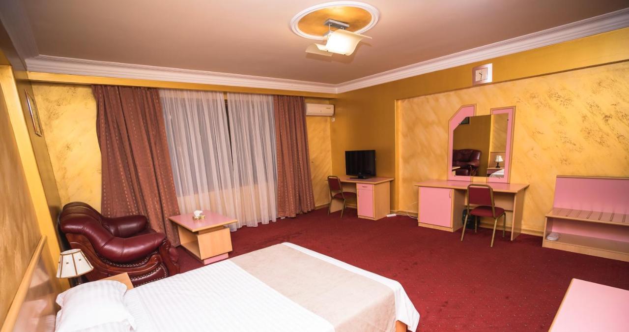 Nor Dzoraberd Hotel Complex เยเรวาน ภายนอก รูปภาพ